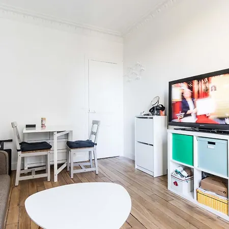 Beautiful Bright Apt In A Family Area * Paris